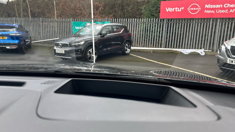 Nissan Qashqai 1.3 DiG-T MH Tekna 5dr Petrol Hatchback